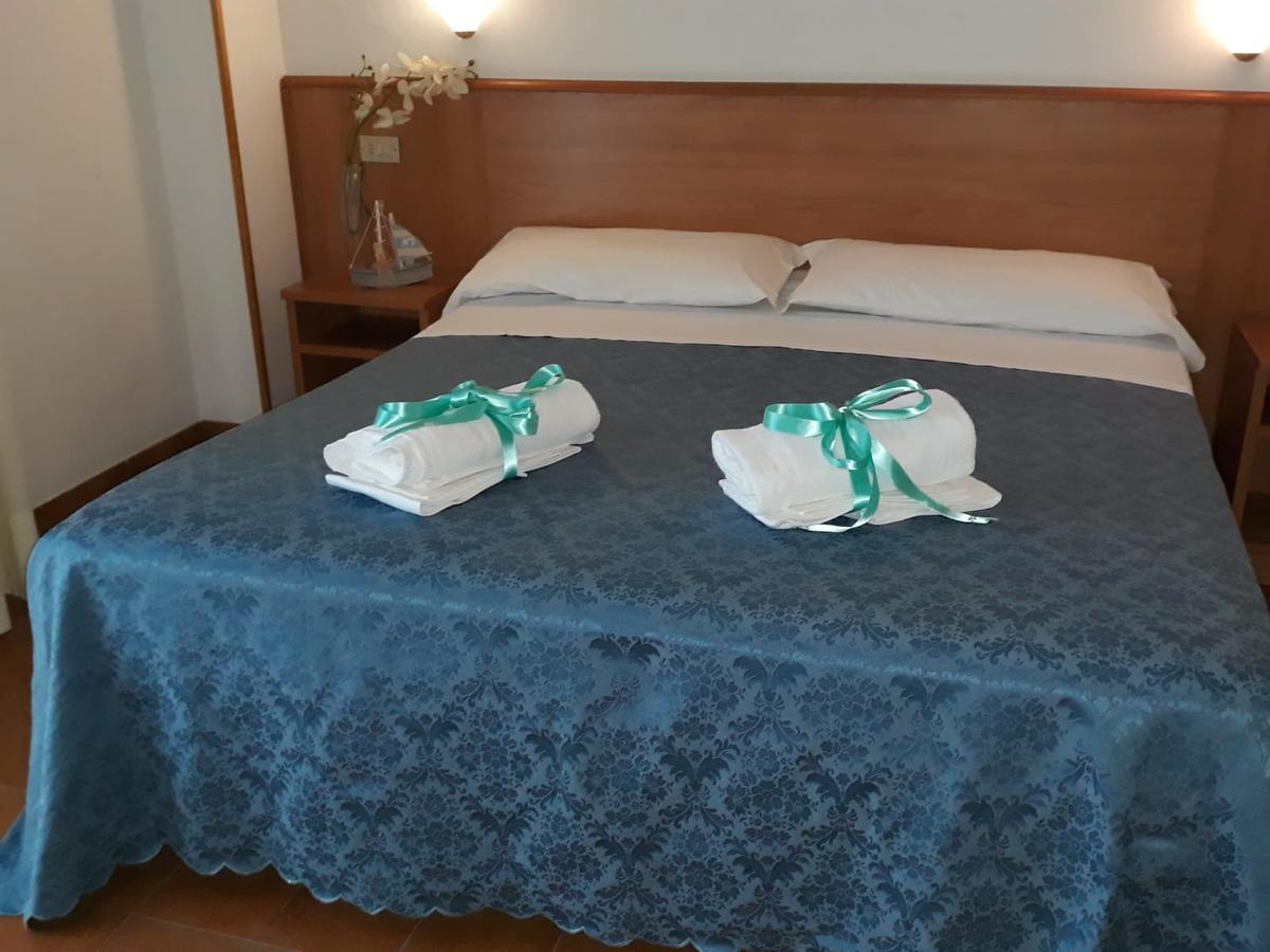 Hotel Leuco' Мартінсікуро Екстер'єр фото